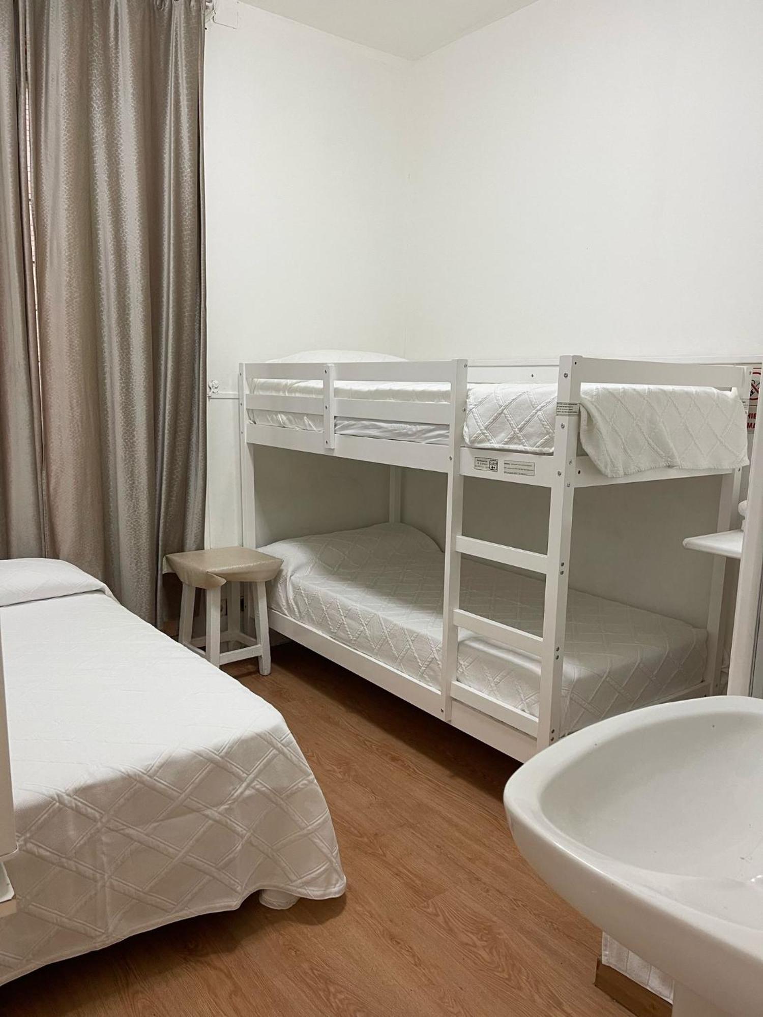 Daniel Guest house *